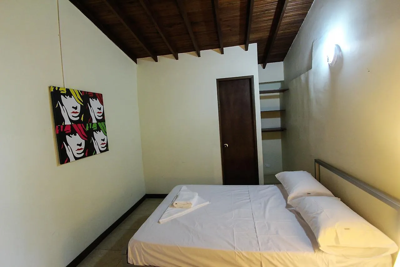 Bed & Breakfast Guest House Poblado Medellin