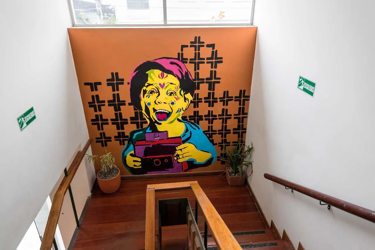 Guest House Poblado Medellin Bed & Breakfast